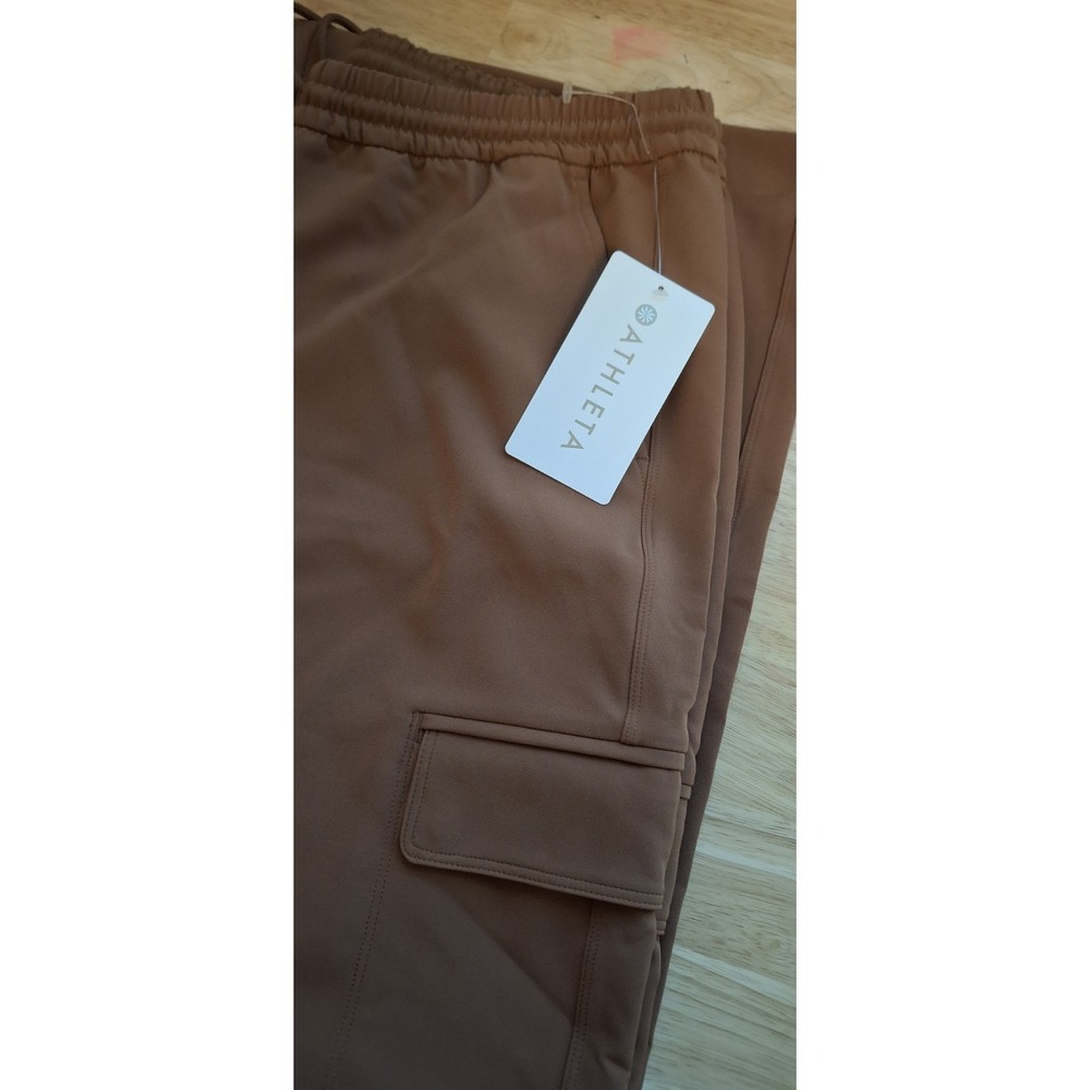 NWT Athleta Promenade Cargo Wide Leg Pant- Size Large Walnut Brown - Picture 6 of 9